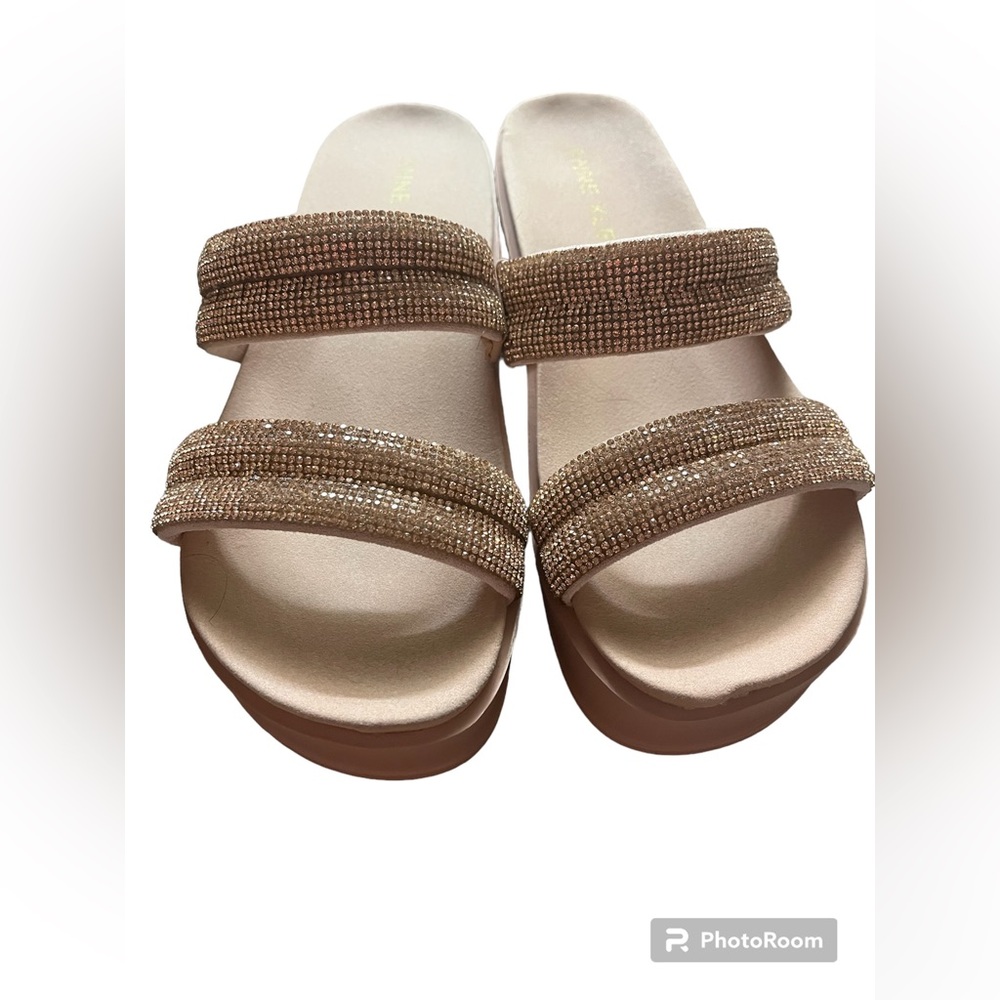 Anne Klein Rose Gold Sandal - Women’s Size 8.5 - excellent condition